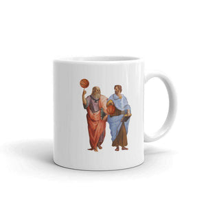 Aristóteles y Platón con pelotas de baloncesto - Taza