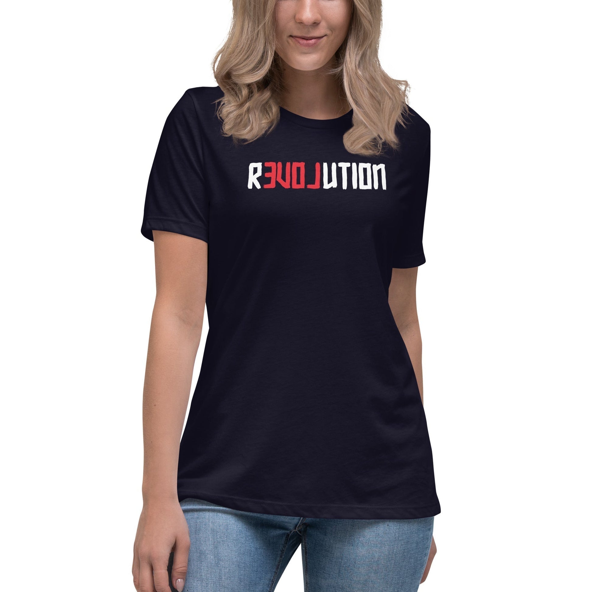 There is Love in Revolution - Women's T-Shirt